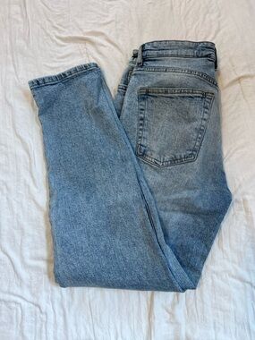 H&M Light Blue High-Rise Jeans